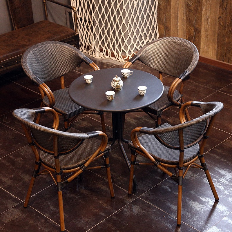 Outdoor Furniture Shop - Moderne, op maat gemaakte buiten tafel-
