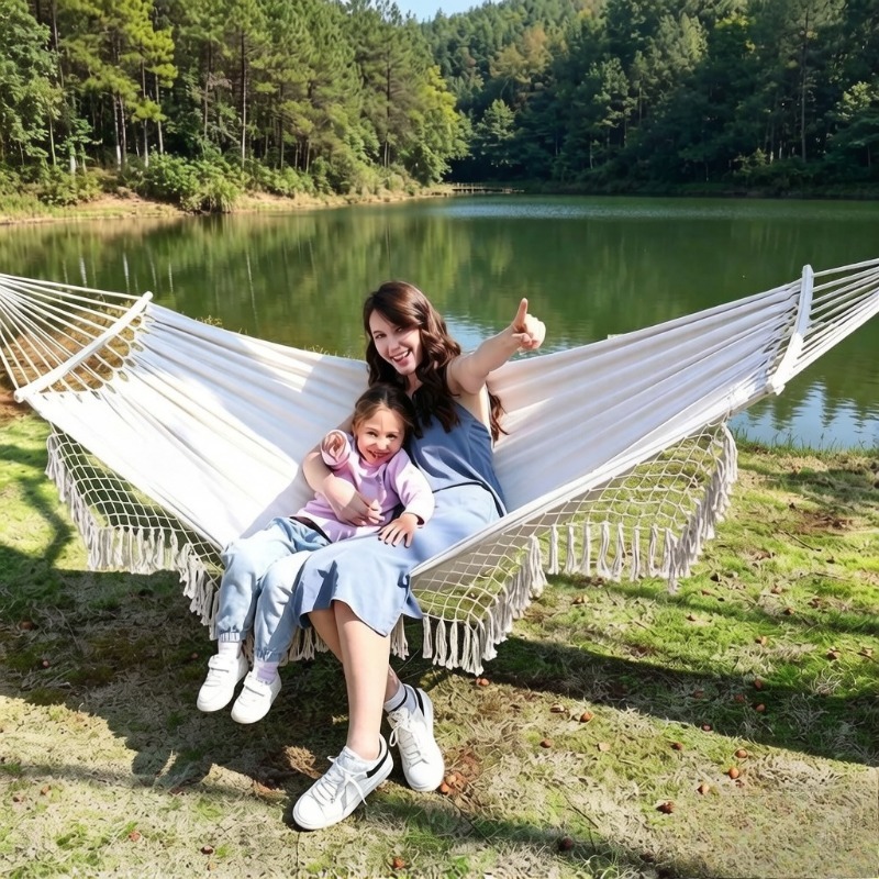Outdoor Furniture Brand - Indoor/outdoor hangstoel met zachte, draperende stof,